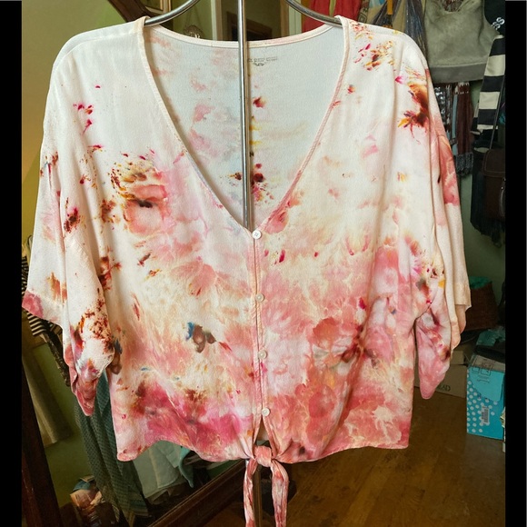 Black Sheep Tops - Hand Dyed Watercolor Design Top NWOT